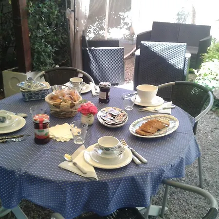 Couette-café Borgo Al Navile 2*
