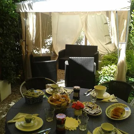Couette-café Borgo Al Navile